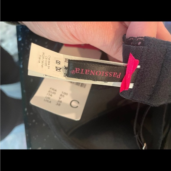 Passionata by Chantelle 38C - Picture 5 of 5